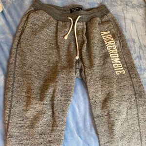 Abercrombie mens medium branded lightweight n handsome sweats!